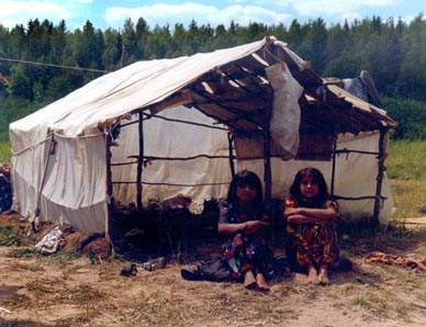 Etnographer Nicolay Bessonov. Tent of gypsies-mugat.